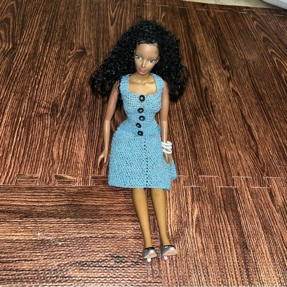 2000 vintage Black fashion doll retro
